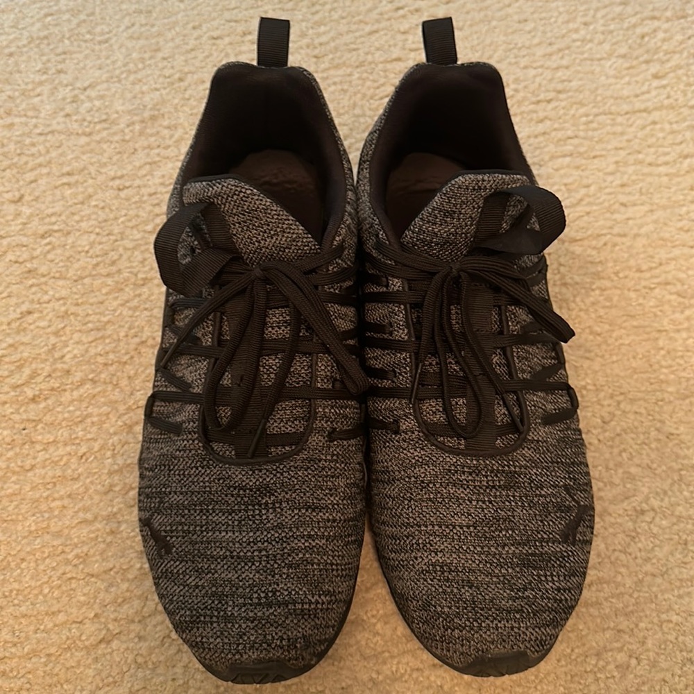 Men’s Puma Axelions!